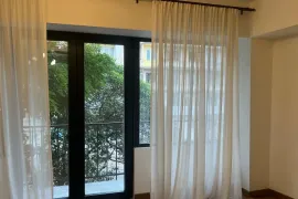 For Rent, 5 Room, Old building, Tbilisi