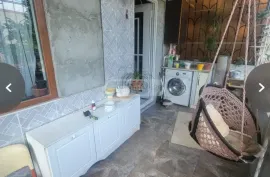 Apartment for sale, 4 Room, Old building, Kutaisi, Zastava