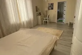 იყიდება სახლი, 4 ოთახიანი, თბილისი, ლილო