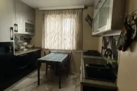 იყიდება ბინა, 4 ოთახიანი, ძველი აშენებული, თბილისი, ვარკეთილი