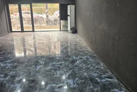 ქირავდება, უნივერსალური კომერციული  ფართი, ბაგები