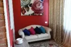 ქირავდება ბინა, 2 ოთახიანი, ძველი აშენებული, თბილისი, სოლოლაკი