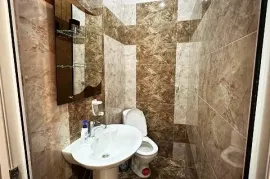 For Rent, Office, Vera