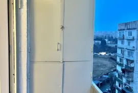 Продается квартира, 3 Kомнатная, Старое здание, Тбилиси, Мухиани