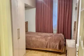 Продается квартира, 3 Kомнатная, Старое здание, Тбилиси, Мухиани