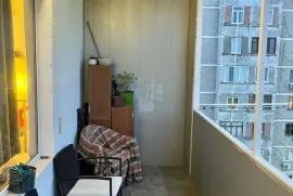 Продается квартира, 3 Kомнатная, Старое здание, Тбилиси, Мухиани