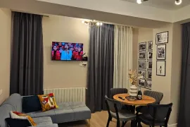 ქირავდება ბინა დღიურად, 1 ოთახიანი, ახალი აშენებული, ქუთაისი, მწვანეყვავილა