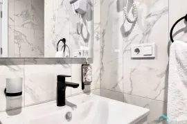 Продается квартира, 1 Kомнатная, Новостройка, Батуми, Район аэропорта