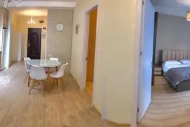 Аренда, 3 Kомнатная, Новостройка, Батуми, Руставельский район