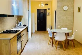 Аренда, 3 Kомнатная, Новостройка, Батуми, Руставельский район