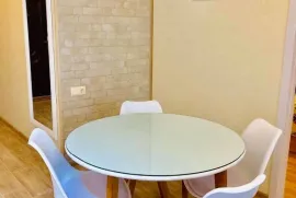 Аренда, 3 Kомнатная, Новостройка, Батуми, Руставельский район