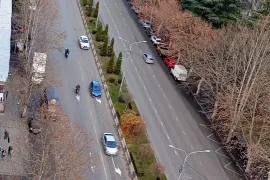 Аренда, 3 Kомнатная, Старое здание, Тбилиси, Санзона