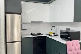 იყიდება ბინა, 3 ოთახიანი, ახალი აშენებული, ბათუმი, აეროპორტის უბანი