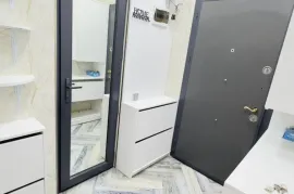 იყიდება ბინა, 3 ოთახიანი, ახალი აშენებული, ბათუმი, აეროპორტის უბანი