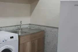 ქირავდება ბინა, 2 ოთახიანი, ძველი აშენებული, თბილისი, ვარკეთილი