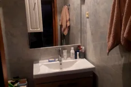 იყიდება ბინა, 3 ოთახიანი, ძველი აშენებული, თბილისი, ისანი