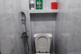 იყიდება ბინა, 3 ოთახიანი, ძველი აშენებული, თბილისი, ისანი