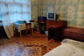 Продается квартира, 4 Kомнатная, Старое здание, Кутаиси, Габашвили Холм