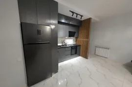 Продается квартира, 3 Kомнатная, Новостройка, Батуми, Район аэропорта