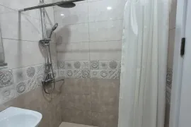 ქირავდება ბინა, 2 ოთახიანი, ახალი აშენებული, თბილისი, გლდანი