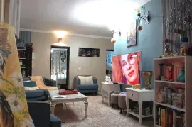 Продается квартира, 3 Kомнатная, Старое здание, Мцхетский район, Мцхета