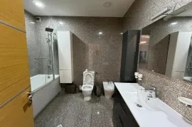 Аренда, 5 Kомнатная, Новостройка, Тбилиси, Чугурети