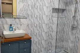 Аренда, 3 Kомнатная, Новостройка, Тбилиси, Варкетили