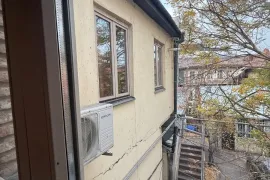 Аренда, 2 Kомнатная, Старое здание, Тбилиси, Сололаки