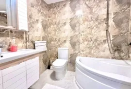 Продается квартира, 3 Kомнатная, Новостройка, Батуми, Район аэропорта