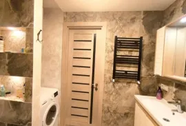 Продается квартира, 3 Kомнатная, Новостройка, Батуми, Район аэропорта