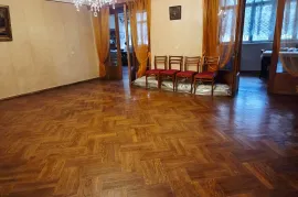 Apartment for sale, 5 Room, Old building, Tbilisi, Chugureti
