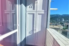 Аренда, 3 Kомнатная, Старое здание, Тбилиси, saburtalo