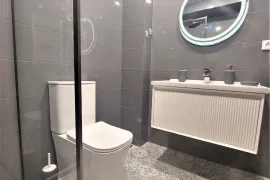 Аренда, 3 Kомнатная, Старое здание, Тбилиси, saburtalo