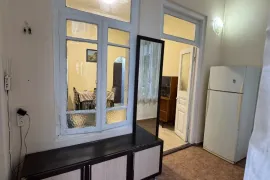 Аренда, 3 Kомнатная, Старое здание, Батуми, Руставельский район