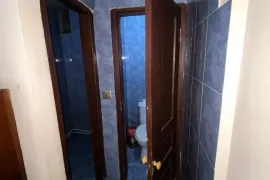 Аренда, 3 Kомнатная, Старое здание, Батуми, Руставельский район