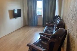 Продается квартира, 2 Kомнатная, Старое здание, Тбилиси, Варкетили