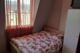 For Rent, 2 Room, Old building, Tbilisi, saburtalo