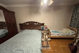 Ипотека квартиры, 3 Kомнатная, Старое здание, Тбилиси, Варкетили