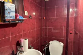 Ипотека квартиры, 3 Kомнатная, Старое здание, Тбилиси, Варкетили