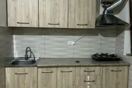 Аренда, 2 Kомнатная, Старое здание, Тбилиси, Вера