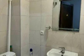 Аренда, 2 Kомнатная, Старое здание, Тбилиси, Вера