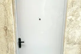 ქირავდება ბინა, 1 ოთახიანი, ძველი აშენებული, თბილისი, მუხიანი