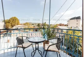 Balcony with mountainview and morning sun
