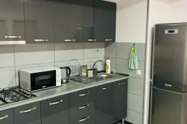 For Rent, 3 Room, Old building, Tbilisi, vake