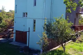 იყიდება სახლი, 6 ოთახიანი, თბილისი, სამგორი