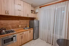 Аренда, 2 Kомнатная, Старое здание, Тбилиси, saburtalo