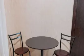 Аренда, 2 Kомнатная, Старое здание, Тбилиси, saburtalo