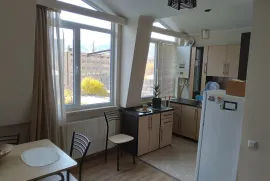 For Rent, 2 Room, Old building, Tbilisi, saburtalo