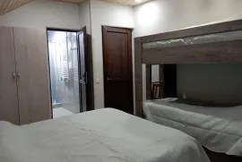 ქირავდება ბინა დღიურად, 5 ოთახიანი, ახალი აშენებული, ბორჯომი, ბაკურიანი