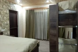 ქირავდება ბინა დღიურად, 5 ოთახიანი, ახალი აშენებული, ბორჯომი, ბაკურიანი